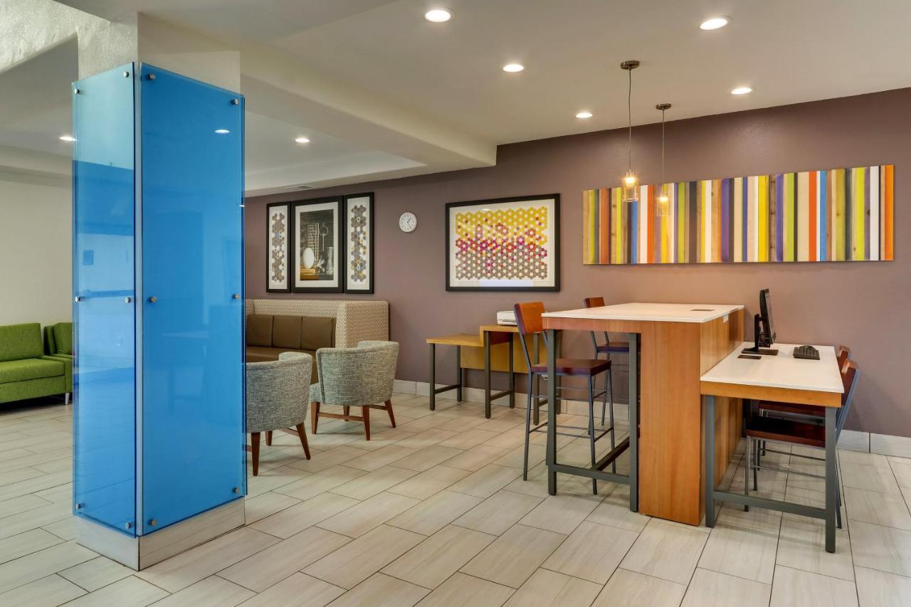 Holiday Inn Express Lake Worth Nw Loop 820 By Ihg Fort Worth Exterior photo