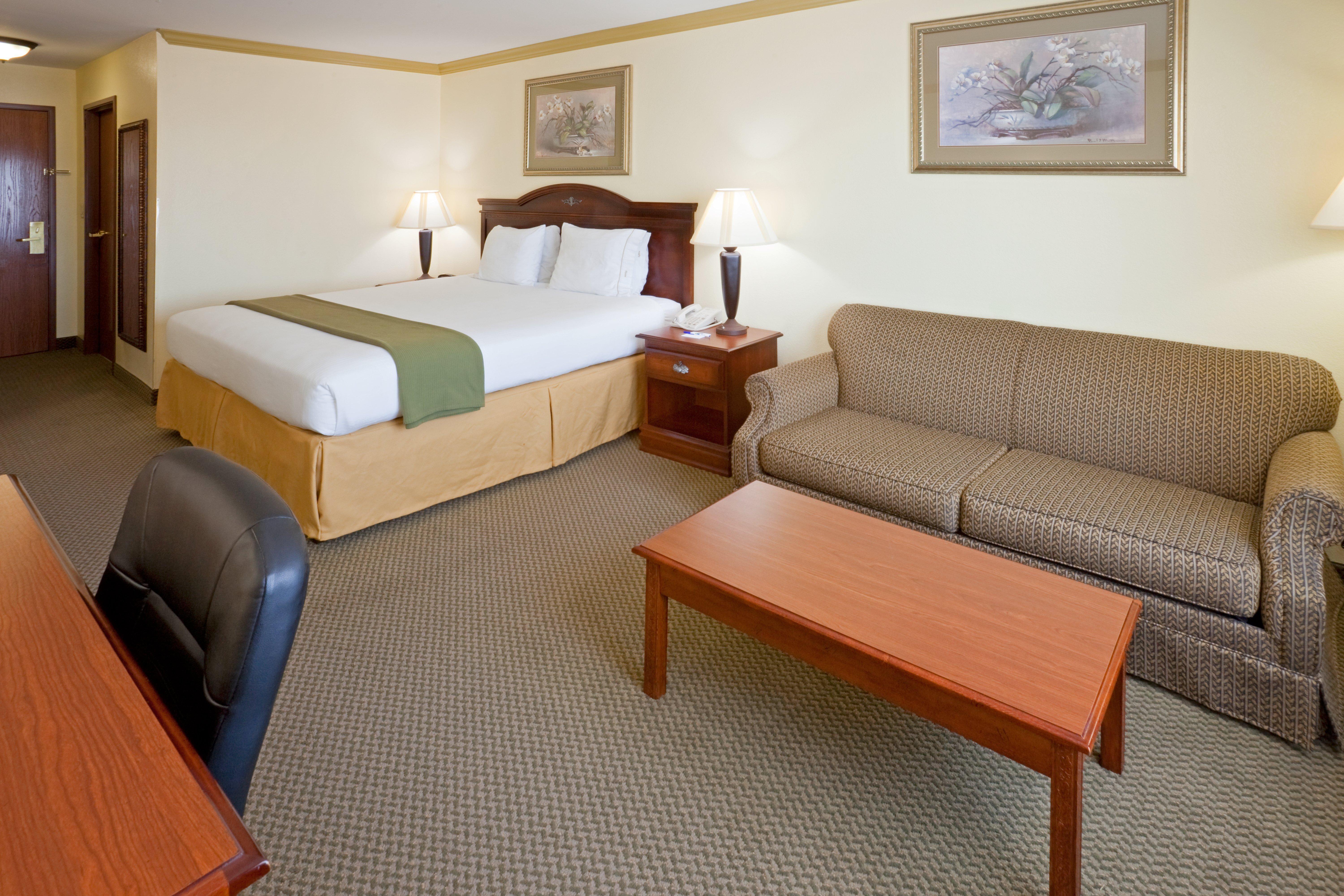 Holiday Inn Express Lake Worth Nw Loop 820 By Ihg Fort Worth Exterior photo