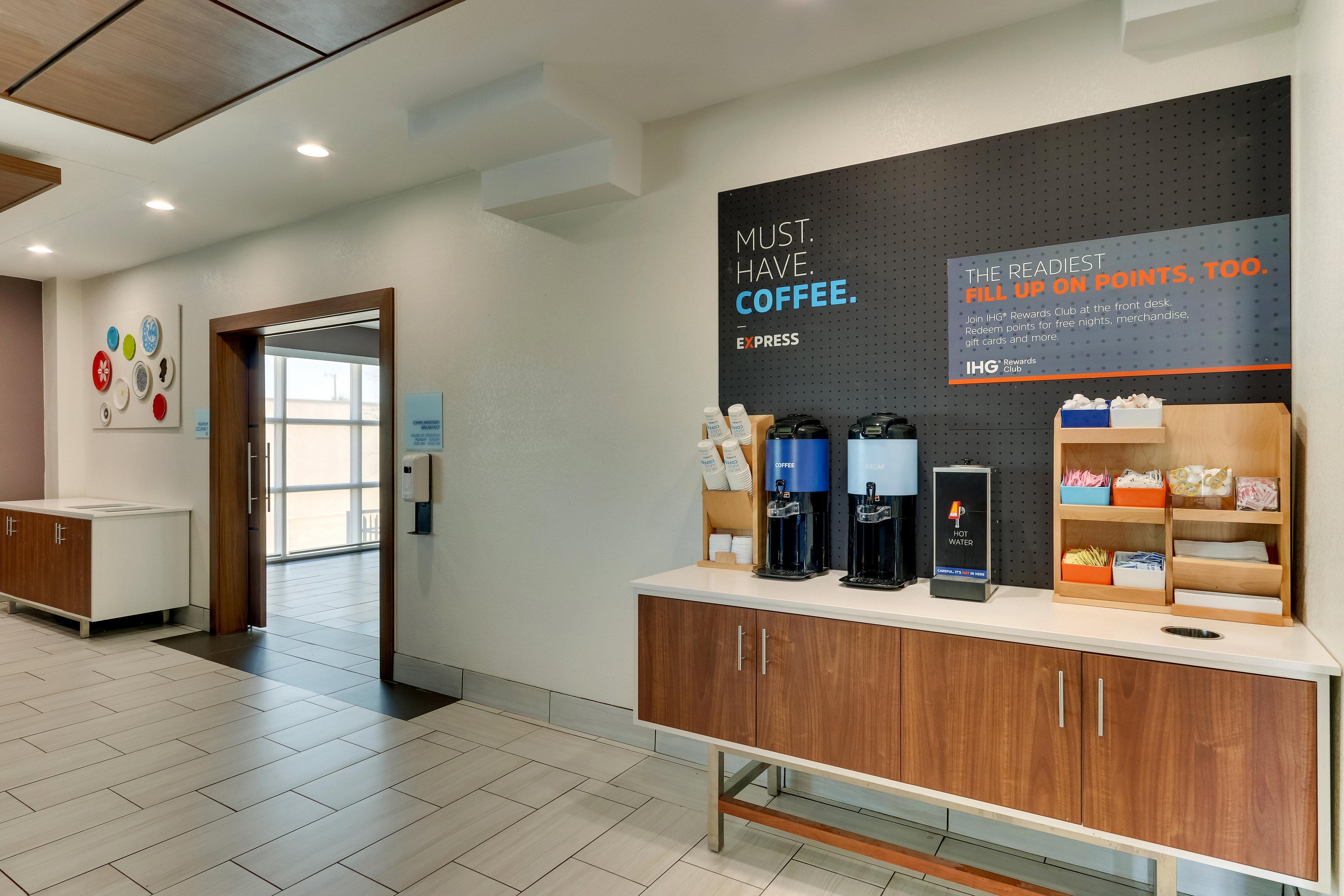 Holiday Inn Express Lake Worth Nw Loop 820 By Ihg Fort Worth Exterior photo